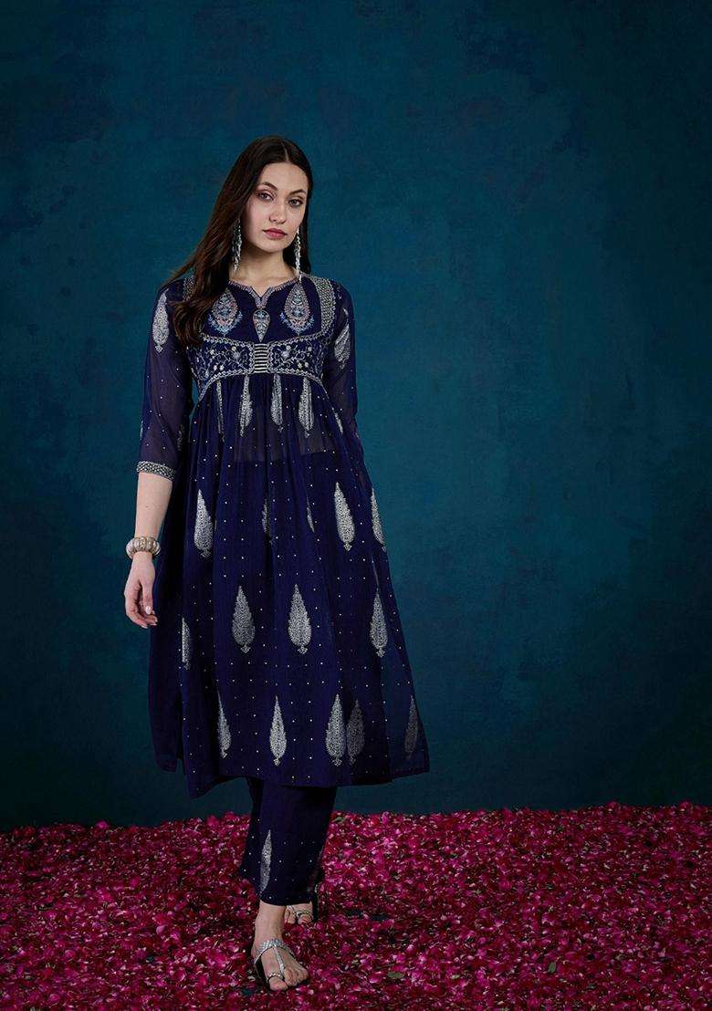 Blue Embroidery Silk Blend Kurta Set - Indya