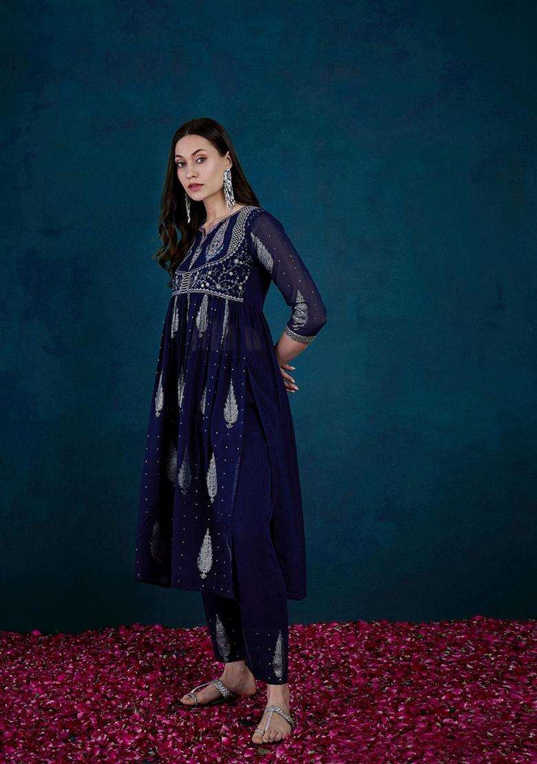 Blue Embroidery Silk Blend Kurta Set - Indya