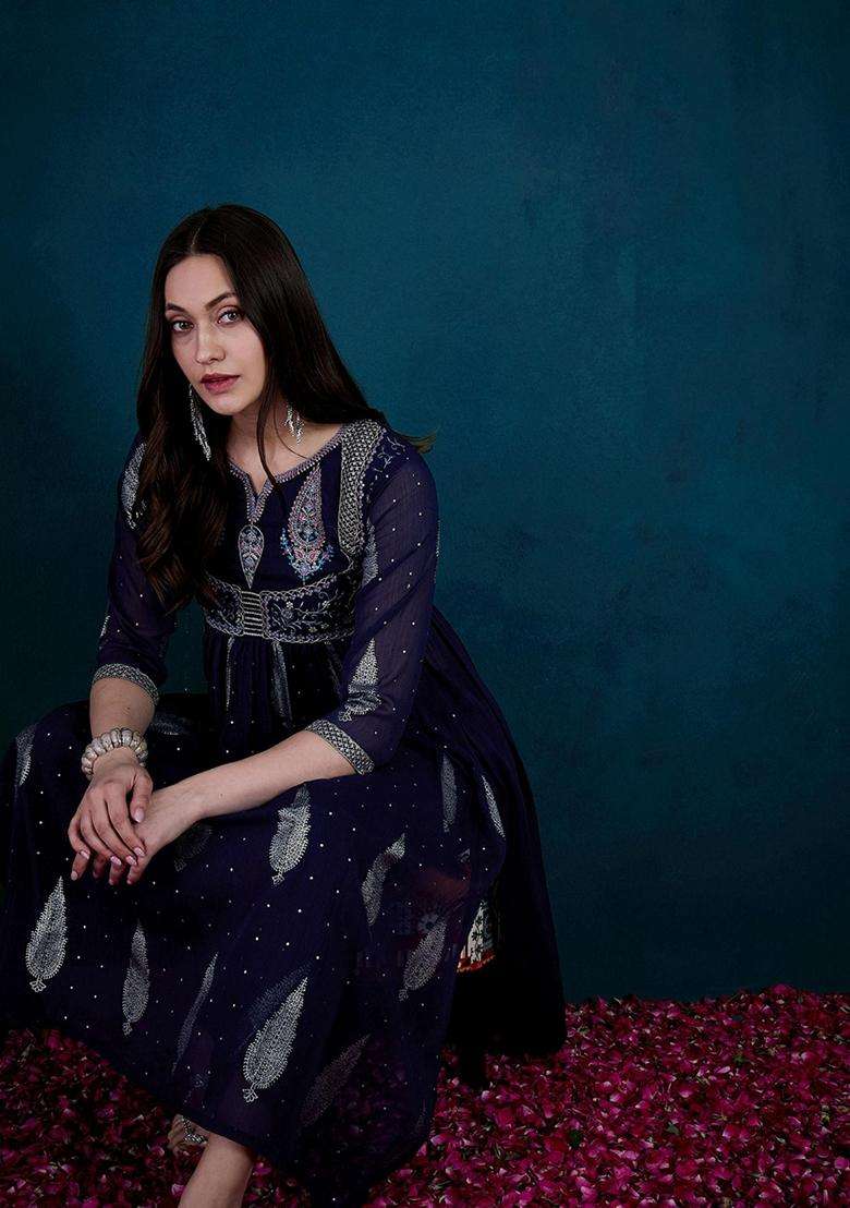 Blue Embroidery Silk Blend Kurta Set - Indya