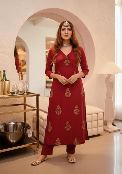 Red Floral Rayon Kurta Set — view on Indya