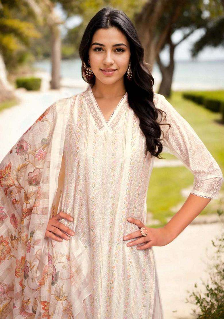 Off White Embroidery Chanderi Kurta Set - Indya