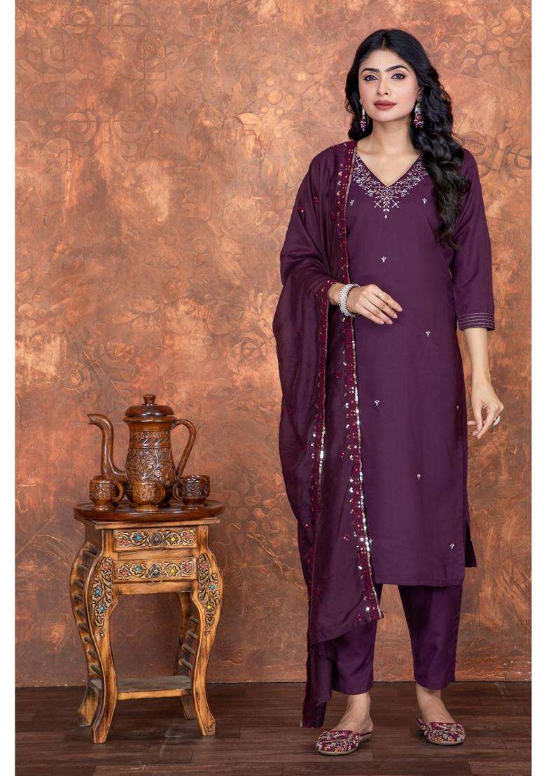 Purple Embroidery Silk Blend Kurta Set - Indya