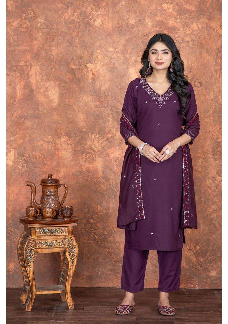 Purple Embroidery Silk Blend Kurta Set - Indya