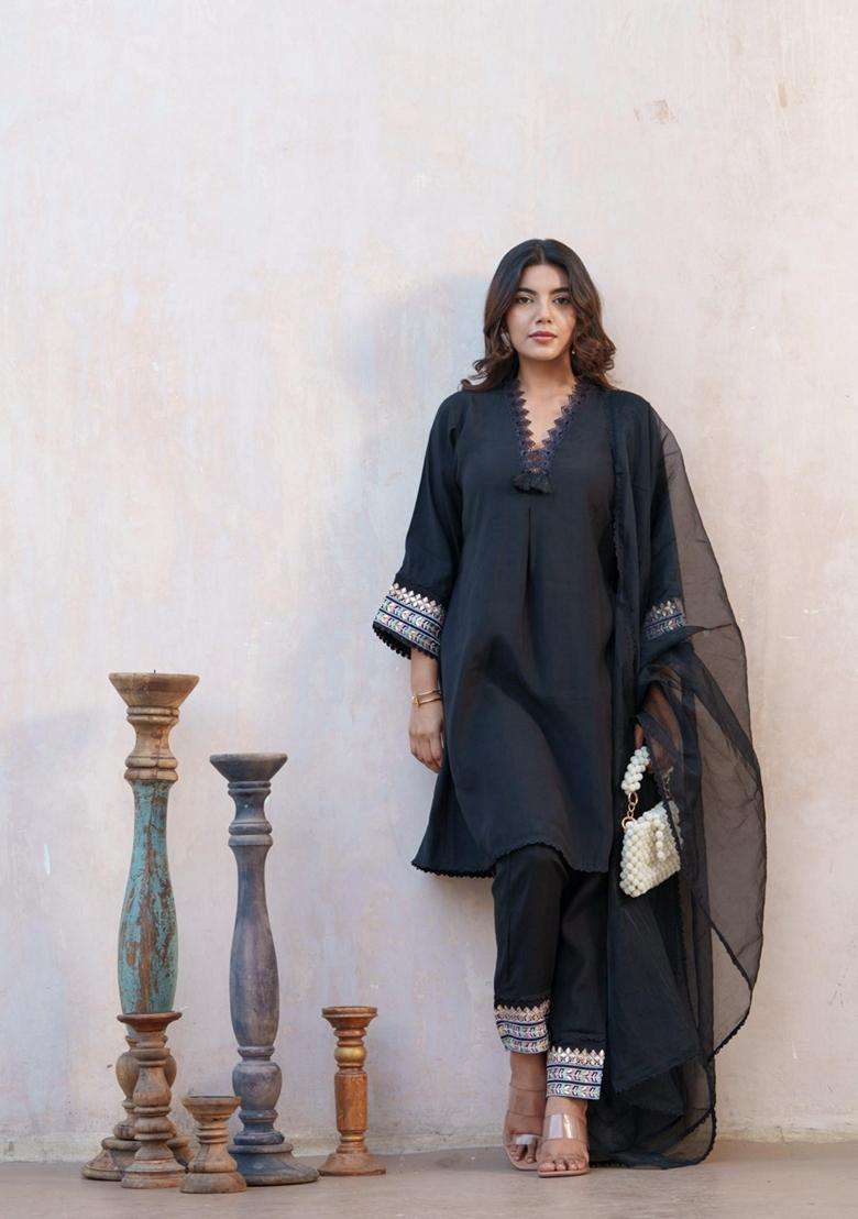 Black Solid Silk Blend Kurta Set - Indya
