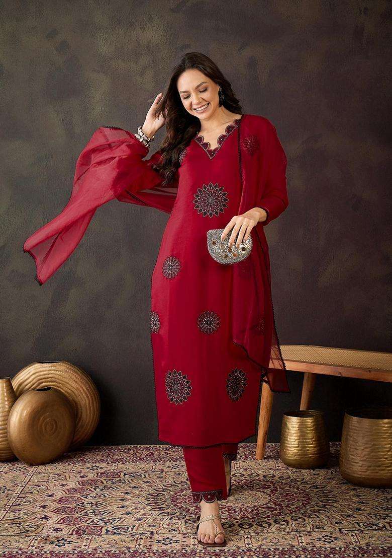 Red Embroidery Silk Blend Kurta Set - Indya