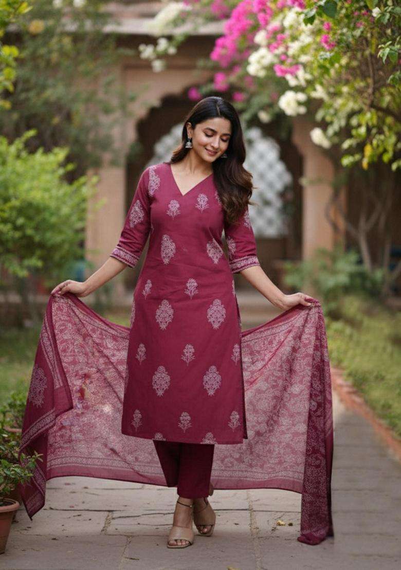 Wine Floral Rayon Kurta Set - Indya