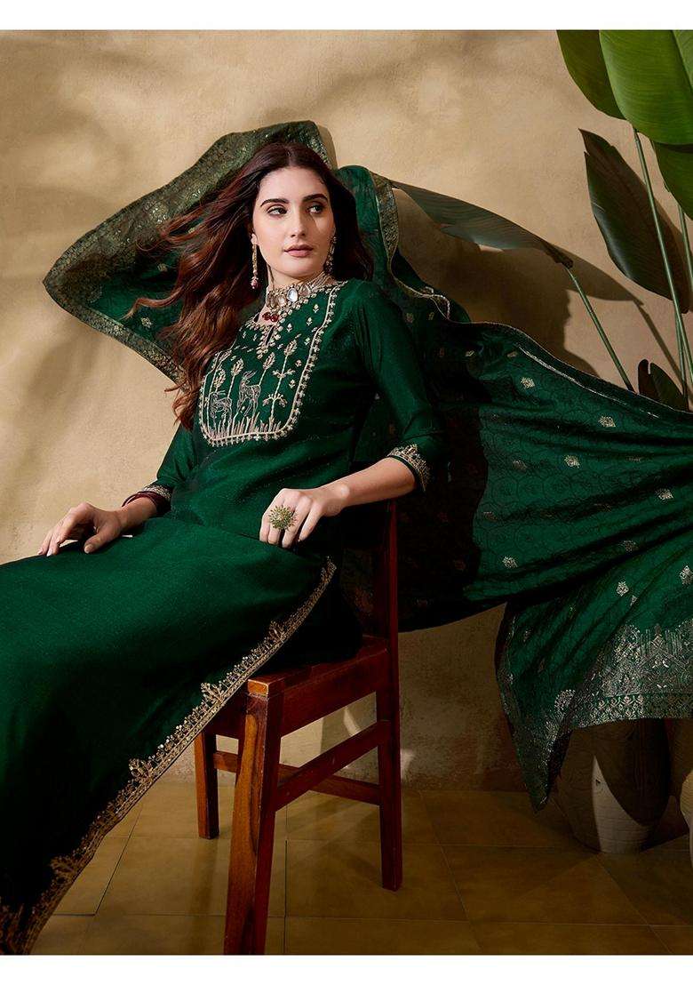 Green Embroidery Silk Blend Kurta Set - Indya
