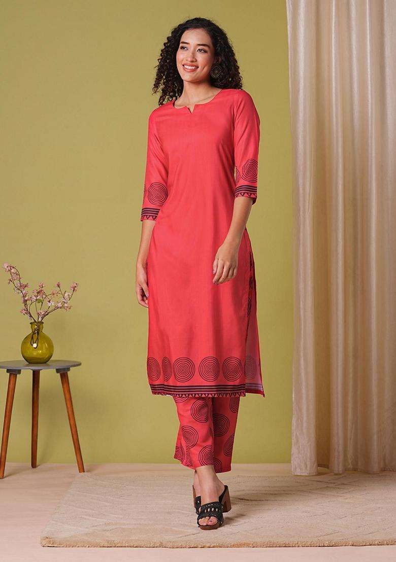 Red Solid Rayon Kurta Set - Indya