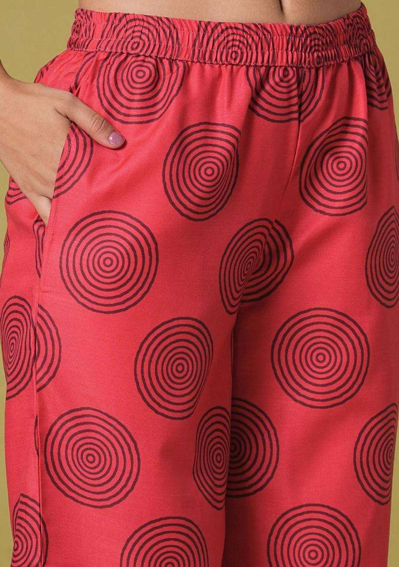 Red Solid Rayon Kurta Set - Indya