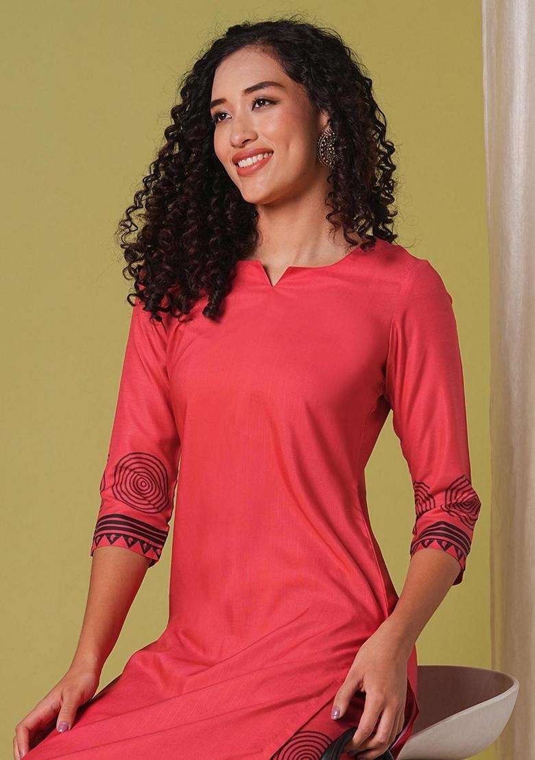 Red Solid Rayon Kurta Set - Indya