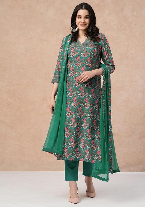 Green Floral Cotton Kurta Set — view on Indya