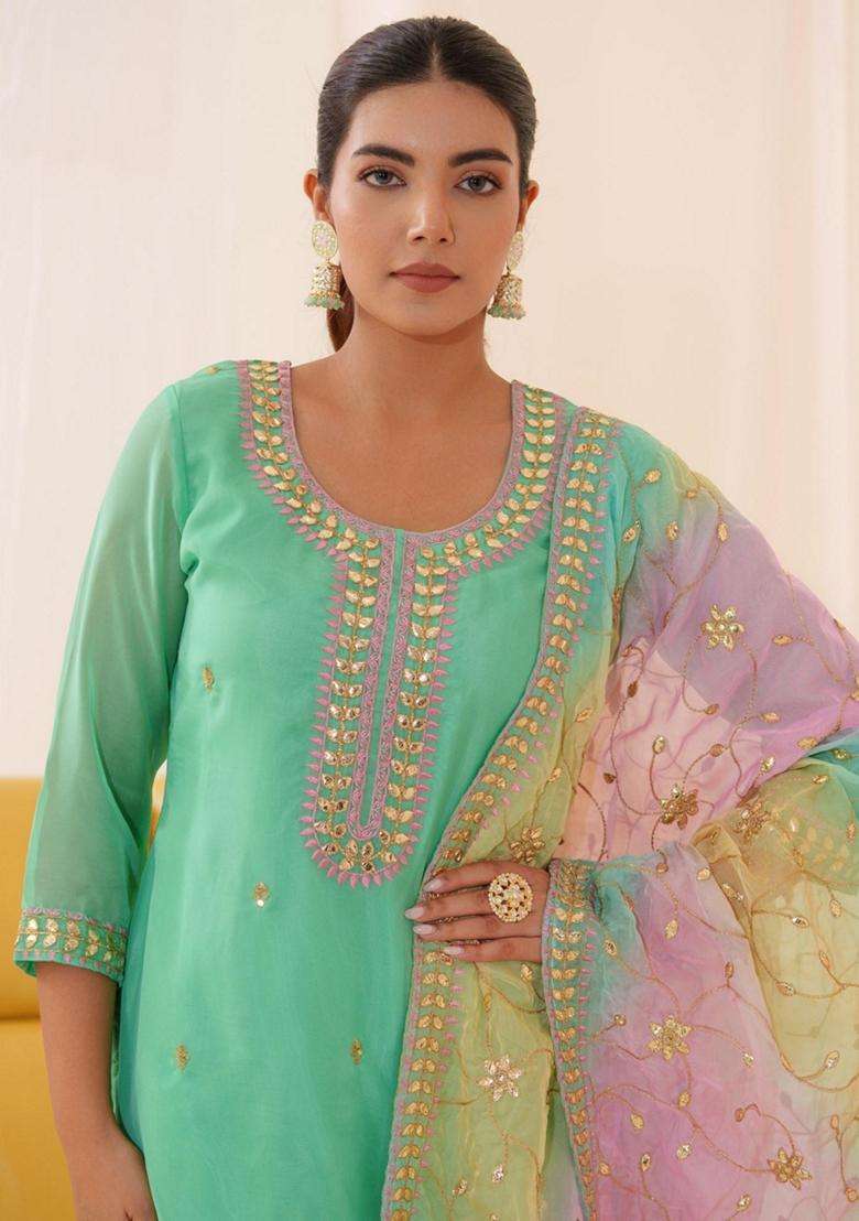 Green Embroidery Silk Blend Kurta Set - Indya