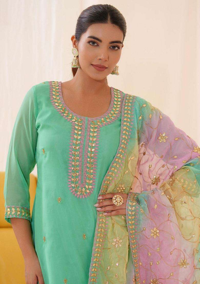 Green Embroidery Silk Blend Kurta Set - Indya