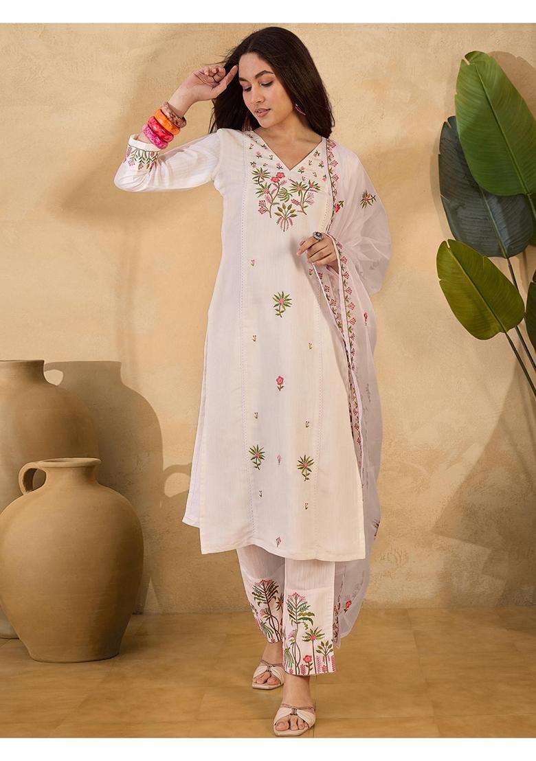 Off White Embroidery Silk Blend Kurta Set - Indya