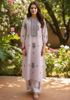 Off White Floral Rayon Kurta Set