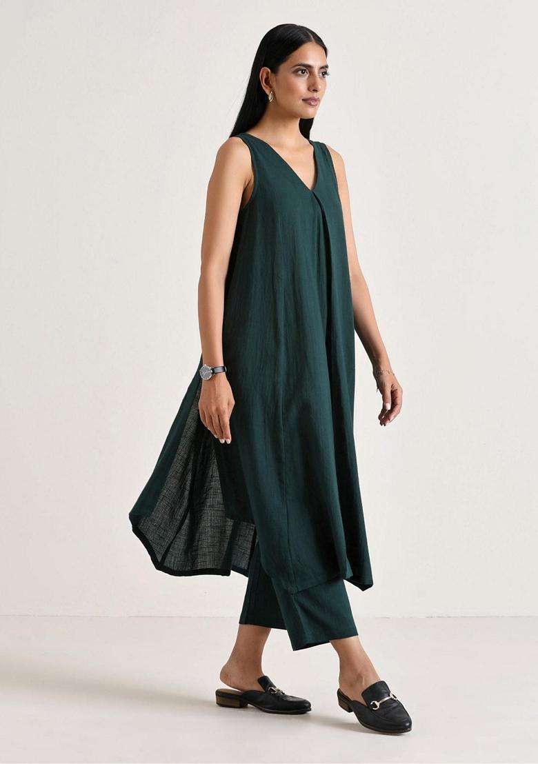 Green Solid Rayon Kurta Set - Indya