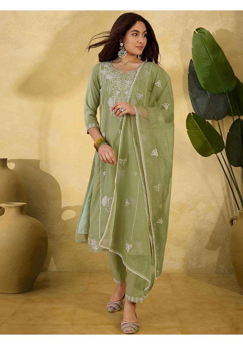 Green Embroidery Silk Blend Kurta Set - Indya
