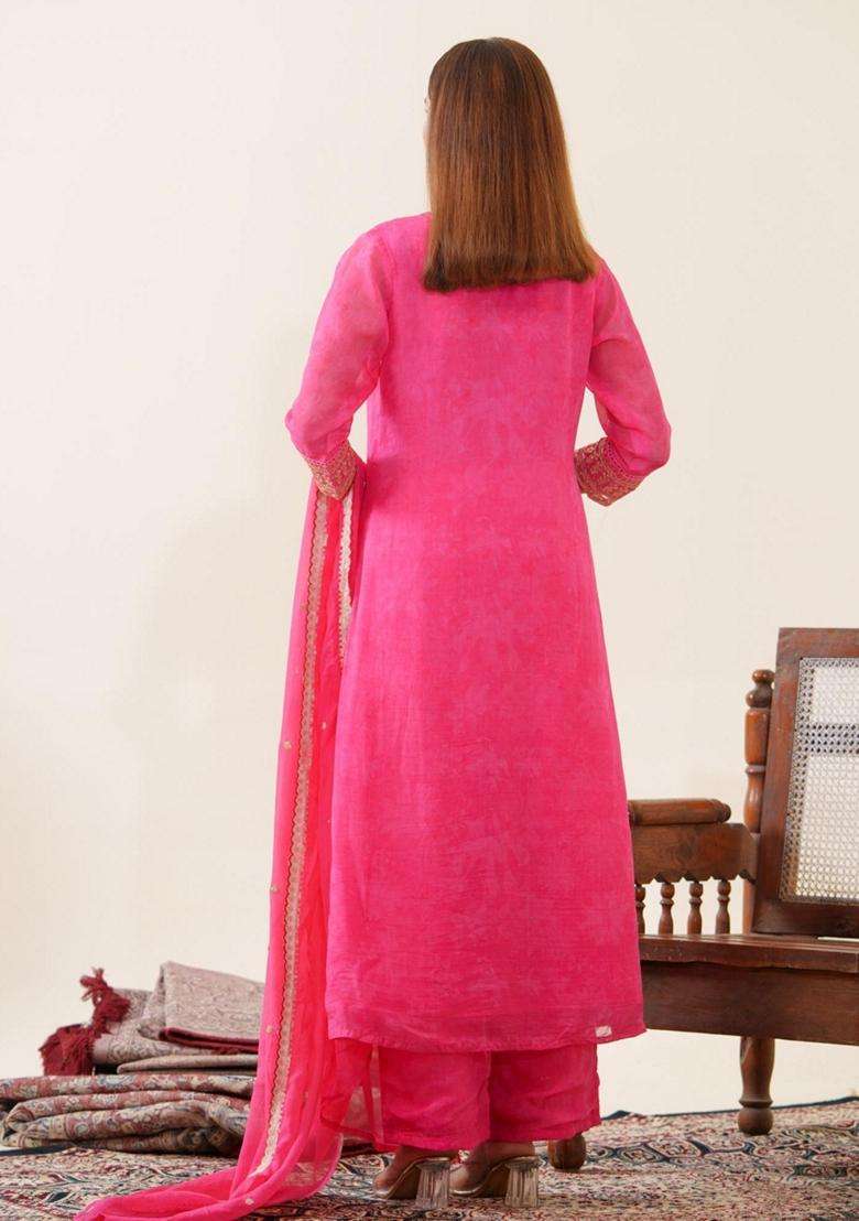 Pink Embroidery Silk Blend Kurta Set - Indya