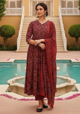 Red Floral Print Blended Kurta Set