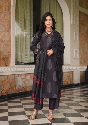 Black Floral Print Rayon Kurta Set