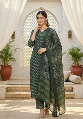 Green Floral Print Rayon Kurta Set