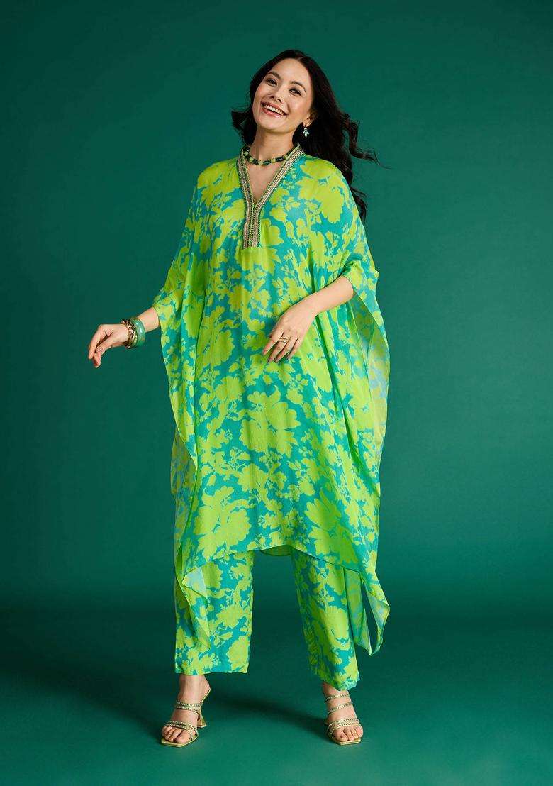 Green Chinon Floral Printed Kaftan Kurta with Inner and Pant Set of 3 for Women Fusion Wear - Indya