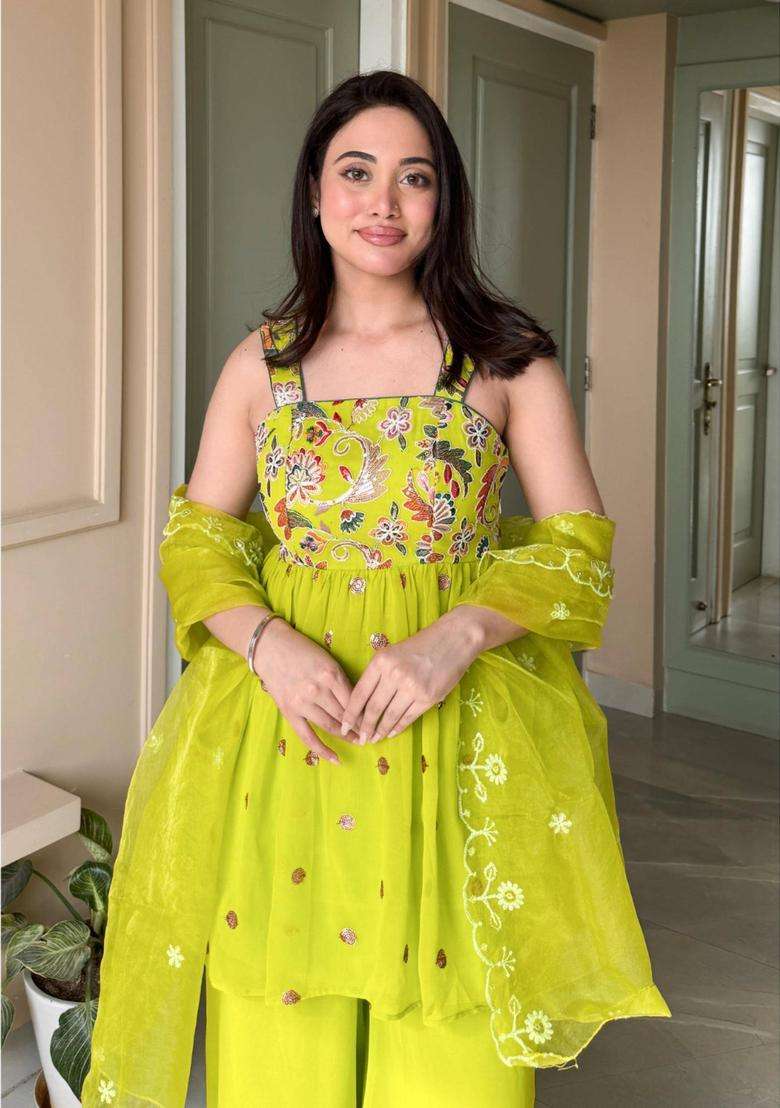 Green Embroidered Georgette Kurta Set - Indya