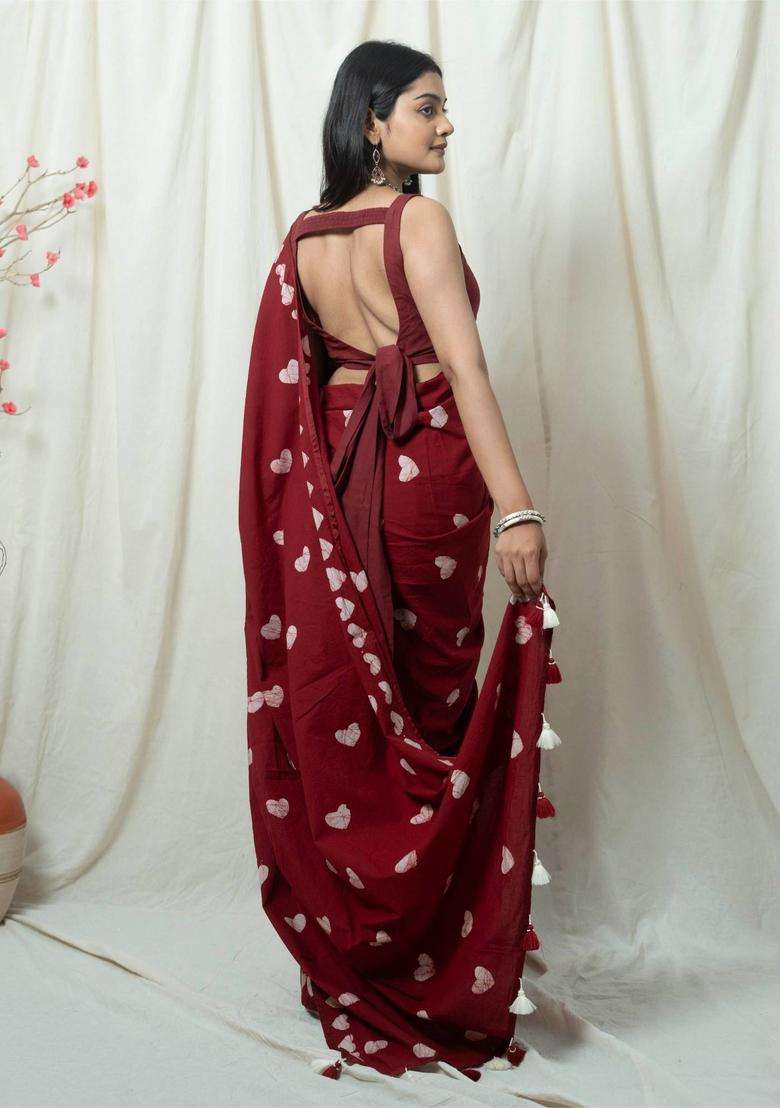 Dilbara Maroon Hearts Batik Printed Saree without Blouse for Women Casual Wear - Indya