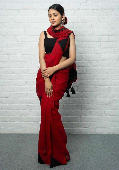 Laila Textured Red Saree without Blouse for Women Casual Wear
