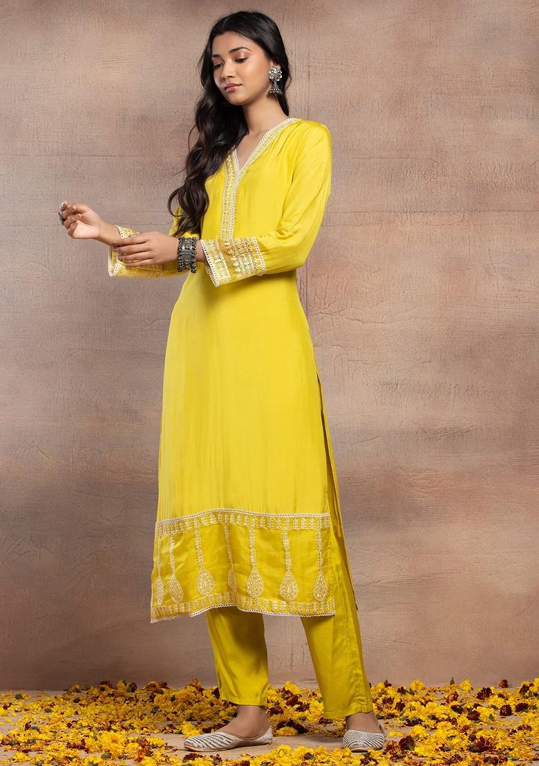 Yellow Sequin Embroidered Muslin Kurta With Pants And Organza Dupatta (Set of 3)