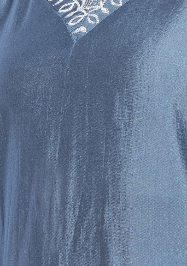 Blue Thread Embroidered Muslin Straight Kurta