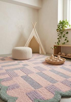Saffron Rugs Hand Tufted Pink Checkered Modern Rectangle Wool Area Rug