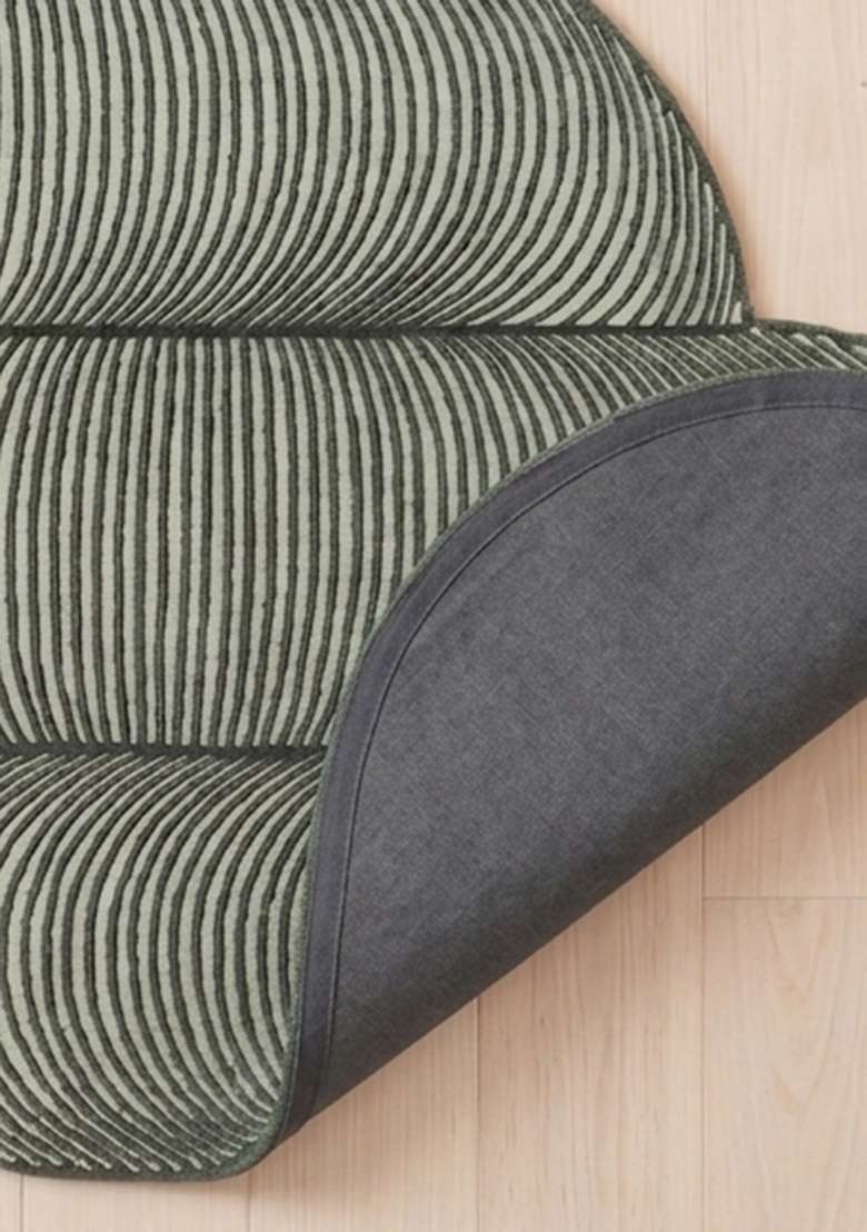 Saffron Rugs Muted Sage Mid Century Modern Swirl Hand Tufted Wool Oblong Rug - Indya