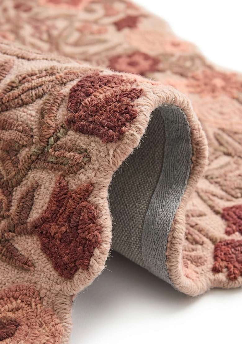 Saffron Rugs Hand-Tufted 100% Wool Area Rug | Dusty Rose Scalloped Rug | Cotton Backing | Cottage Floral Home Decor Carpet for Living Room Bedroom - Indya