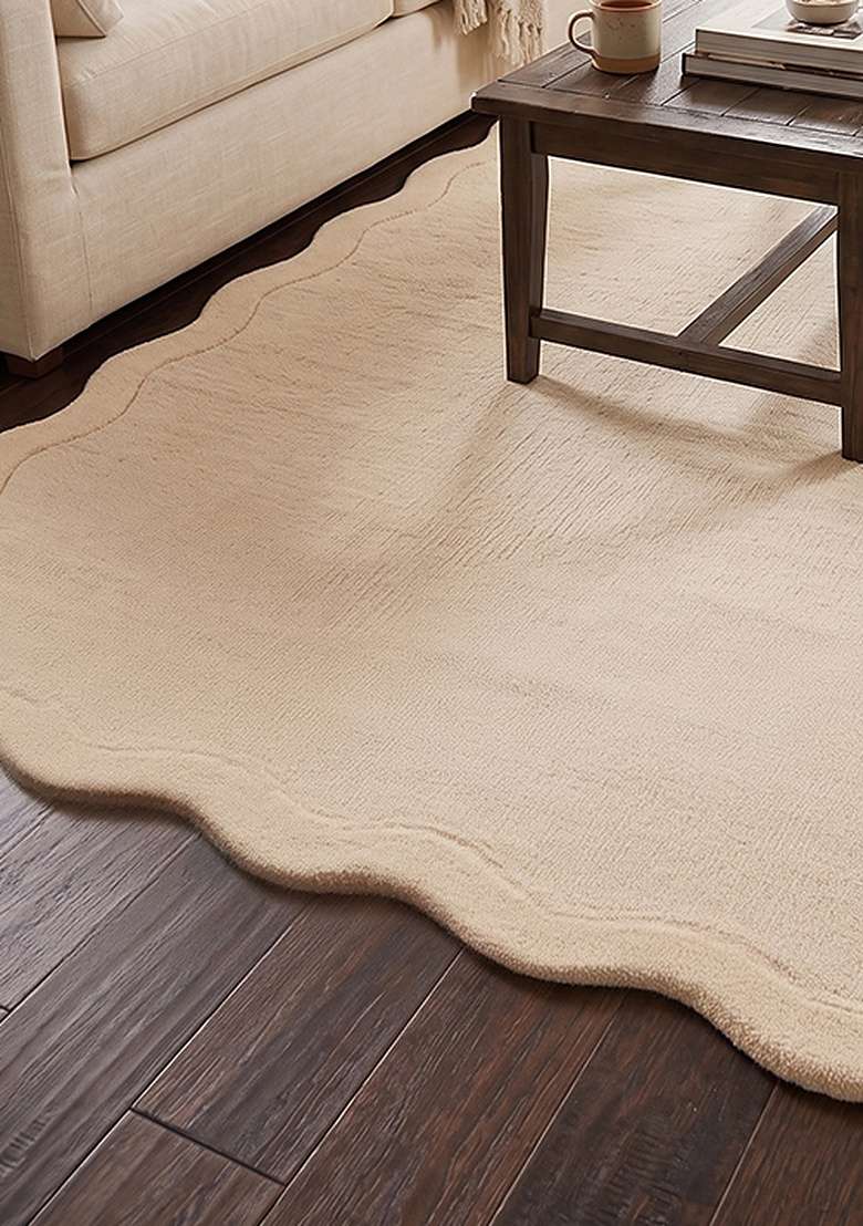 Saffron Rugs Tufted 100% Wool Area Rug | Warm Ivory Scalloped Rug | Cotton Backing | Minimalist Solid Home Decor Carpet for Living Room Bedroom - Indya
