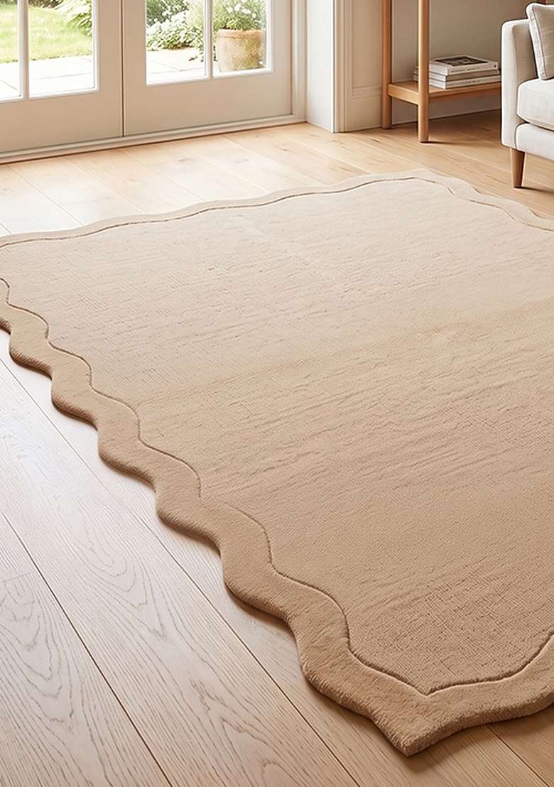 100% Wool Handmade Warm Camel Rug | Minimalist Solid Scalloped Carpet With Cotton Backing For Living Room - Indya