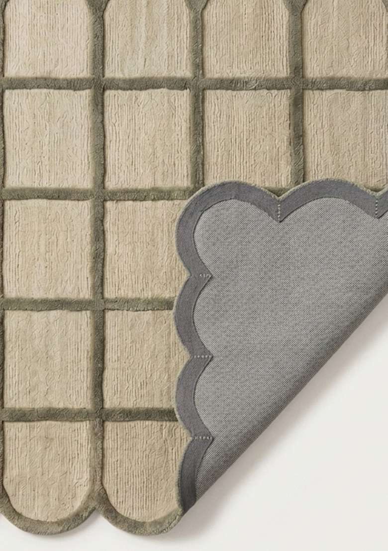 Saffron Rugs Moss Green Mid Century Modern Trellis Hand Tufted Wool Scalloped Rug - Indya