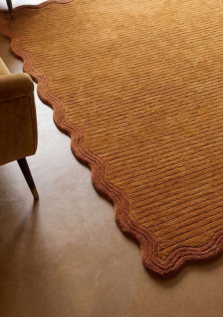 Saffron Rugs Burnt Orange Contemporary Solid Hand Tufted Wool Scalloped Rug - Indya