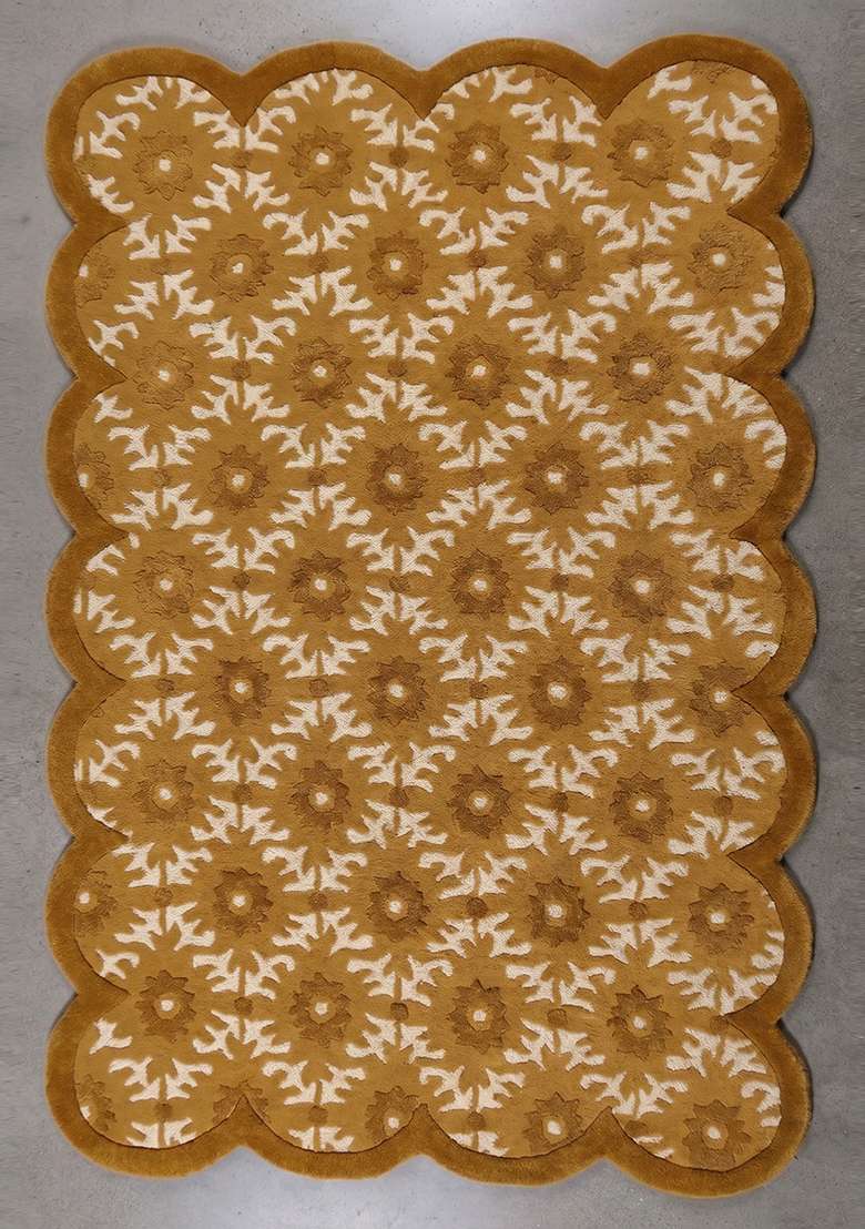 100% Wool Handmade Mustard Yellow Rug | Cottage Floral Scalloped Carpet With Cotton Backing For Living Room - Indya