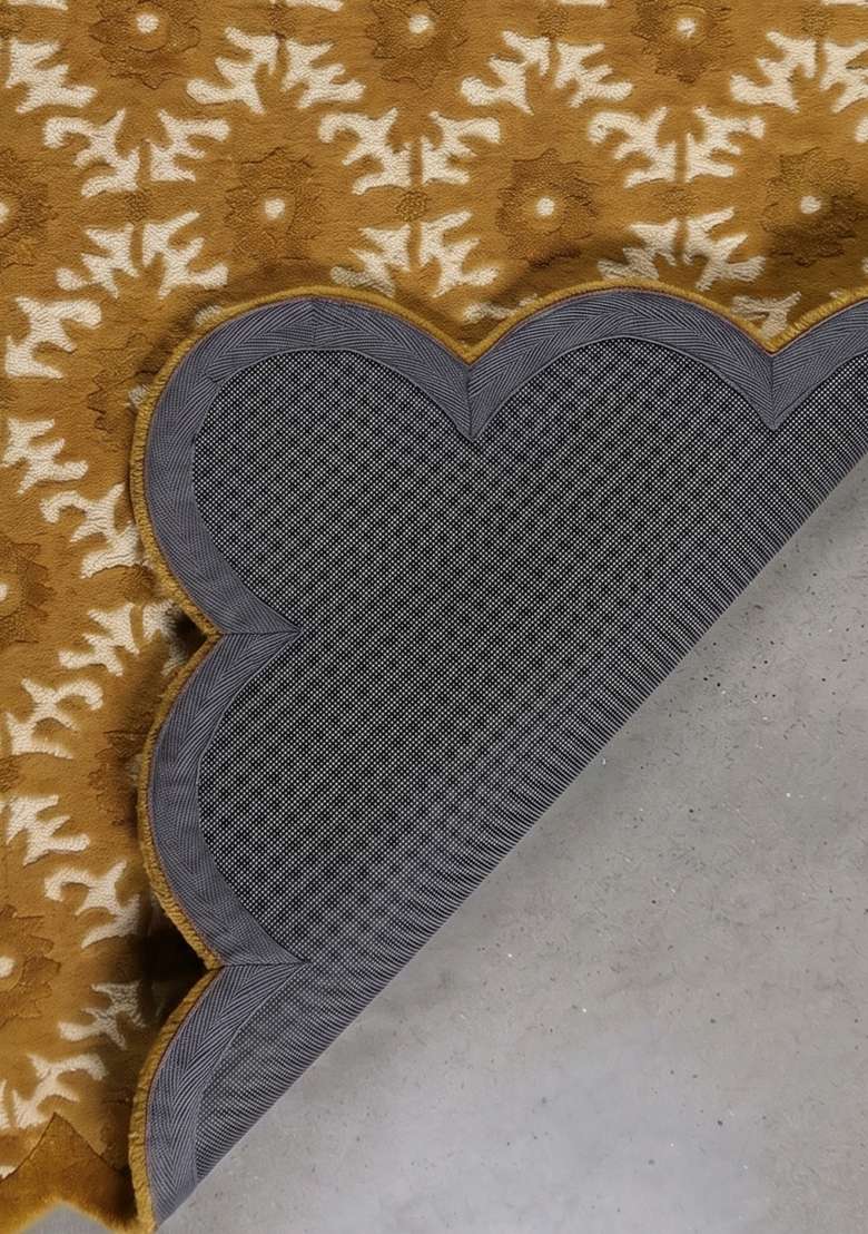 100% Wool Handmade Mustard Yellow Rug | Cottage Floral Scalloped Carpet With Cotton Backing For Living Room - Indya