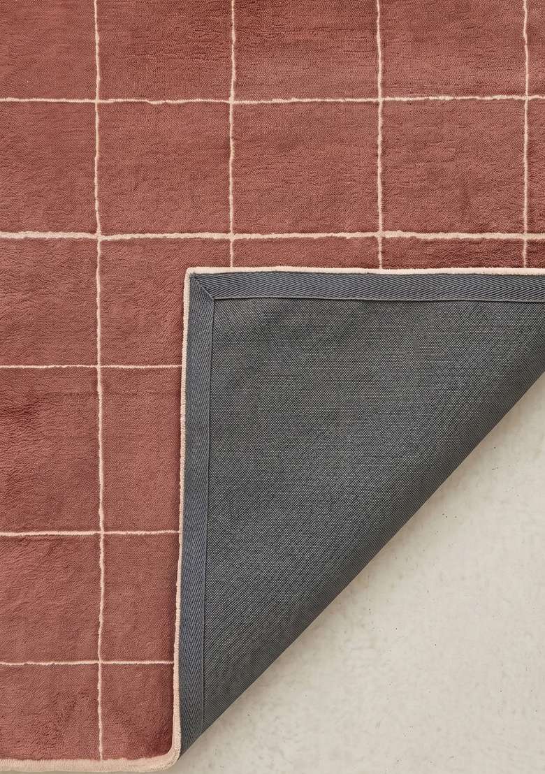 100% Wool Handmade Dusty Rose Rug | Contemporary Checkered Carpet With Cotton Backing For Living Room - Indya
