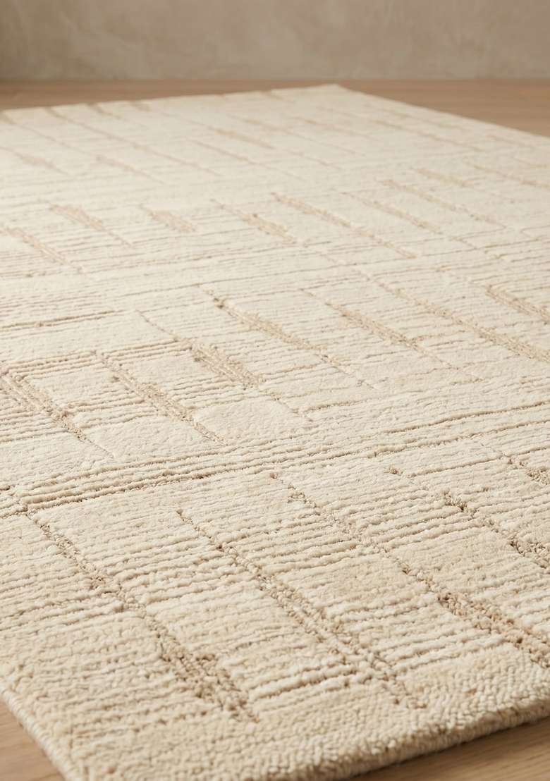 100% Wool Handmade Cream Rug | Bohemian Geometric Carpet With Cotton Backing For Living Room - Indya