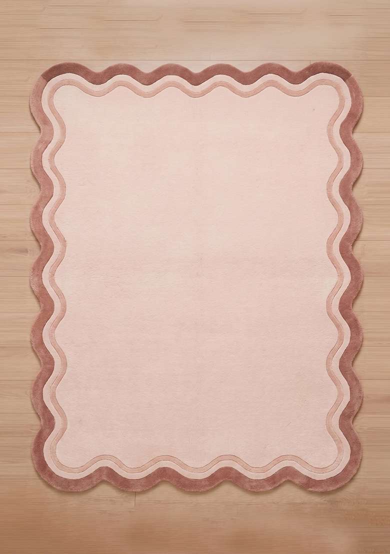 100% Wool Handmade Pink Rug | Contemporary Solid Scalloped Carpet With Cotton Backing For Living Room - Indya