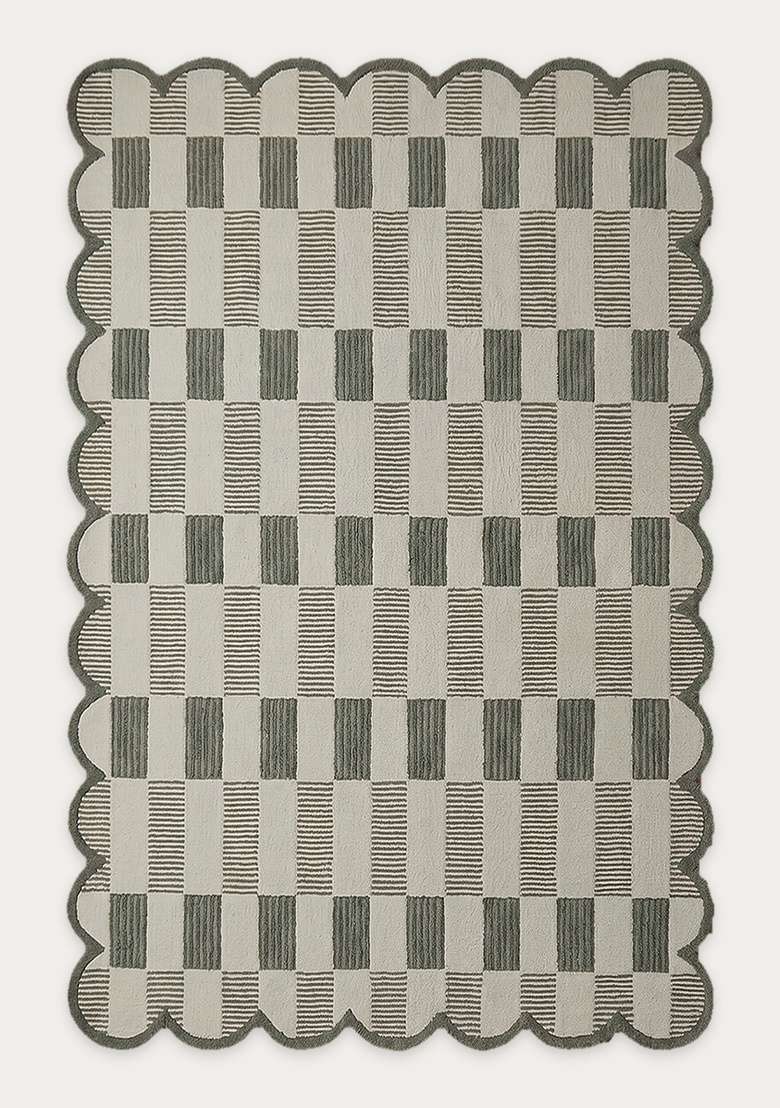 100% Wool Handmade Muted Sage Green Rug | Contemporary Checkered Scalloped Carpet With Cotton Backing For Living Room - Indya