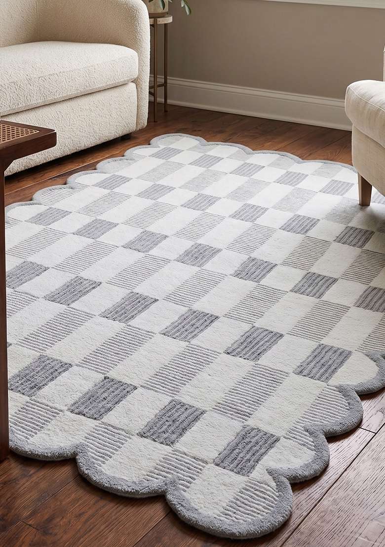 100% Wool Handmade Slate Blue Rug | Contemporary Checkered Scalloped Carpet With Cotton Backing For Living Room - Indya