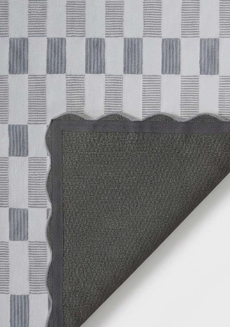 100% Wool Handmade Slate Blue Rug | Contemporary Checkered Scalloped Carpet With Cotton Backing For Living Room - Indya