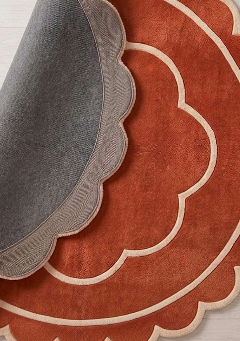 100% Wool Handmade Burnt Orange Rug | Contemporary Floral Scalloped Carpet With Cotton Backing For Living Room - Indya
