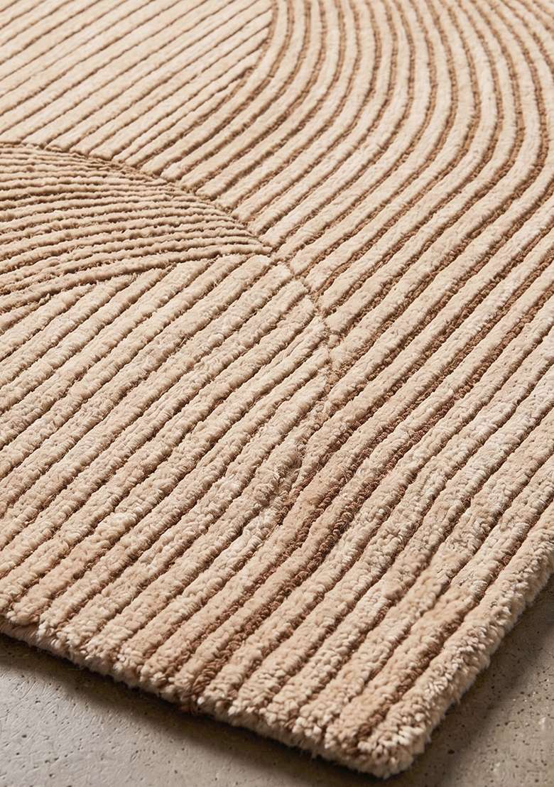 100% Wool Handmade Beige Rug | Art Deco Geometric Oblong Carpet With Cotton Backing For Living Room - Indya