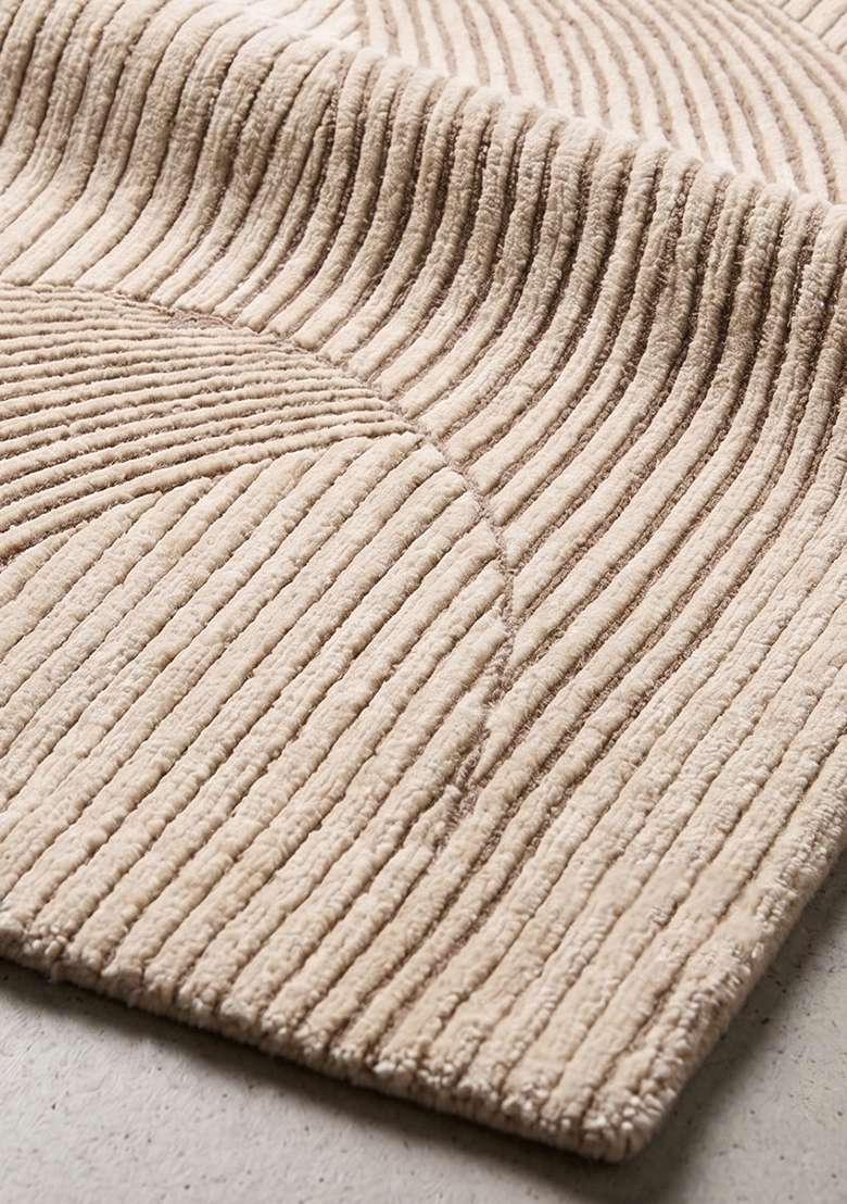 100% Wool Handmade Ivory Rug | Art Deco Geometric Oblong Carpet With Cotton Backing For Living Room - Indya