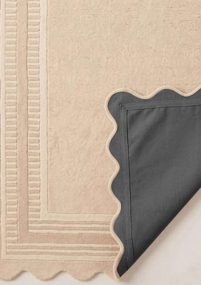100% Wool Handmade Cream Rug | Geometric Scalloped Carpet With Cotton Backing For Living Room - Indya
